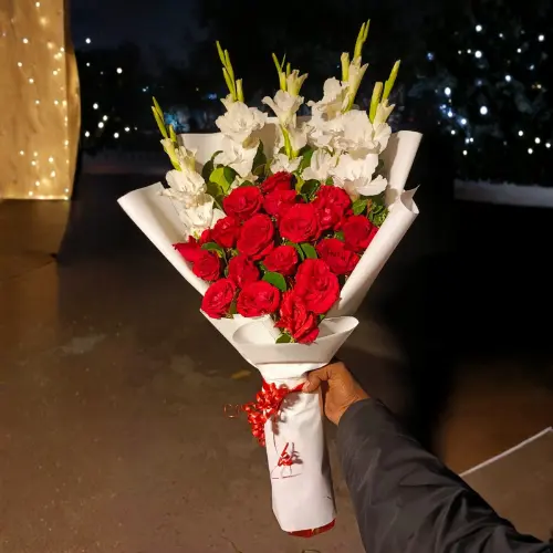 Red Flowers Bouqet, Birthday Red Flowers Bouquet , Lahore Blooms