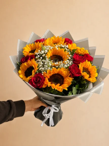 Amber Rouge Bouquet in Lahore - Lahore Blooms