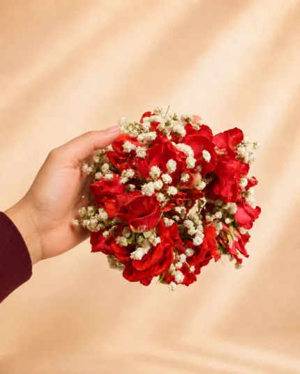 Rose Mist red rose gajray with baby’s breath by Lahore Blooms